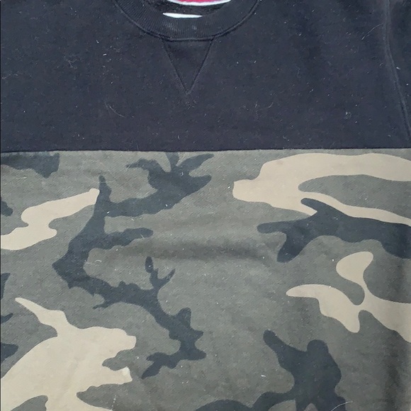 Black and camo TNA crewneck - Picture 3 of 3